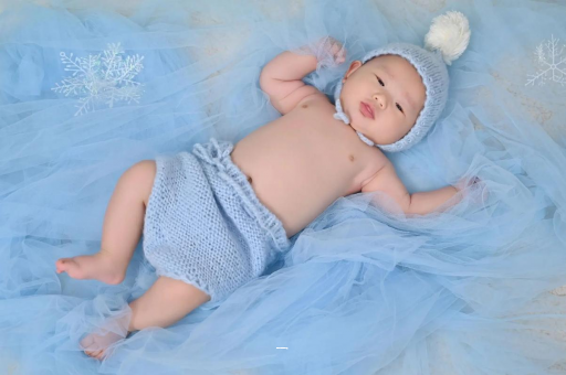 贺州宝宝不肯吸母乳怎么办